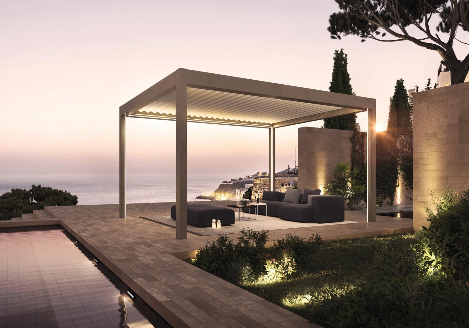 Abendstimmung mit einem Lamellendach.